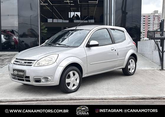 FORD KA 1.6 MPI 8V FLEX 2P MANUAL FORD KA 1.6 MPI 8V FLEX 2P MANUAL